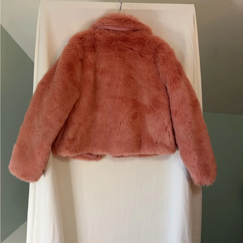 GAP Kids Soft Pink Faux Fur Coat size small - Picture 7 of 7
